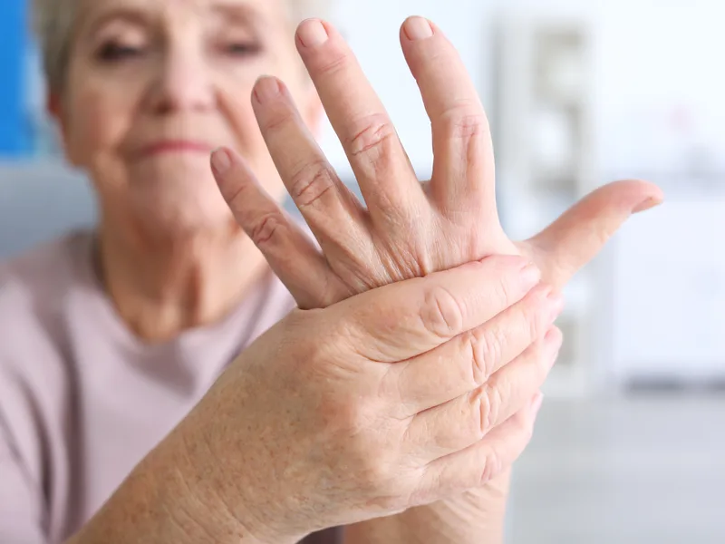 How Restore24 Chiropractic treats bursitis in Overland Park
